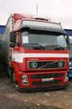Грузовик тентованый  Volvo FH12.420