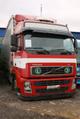 Грузовик тентованый  Volvo FH12.420