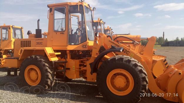 Продаем 2 погрузчика Амкодор 352С