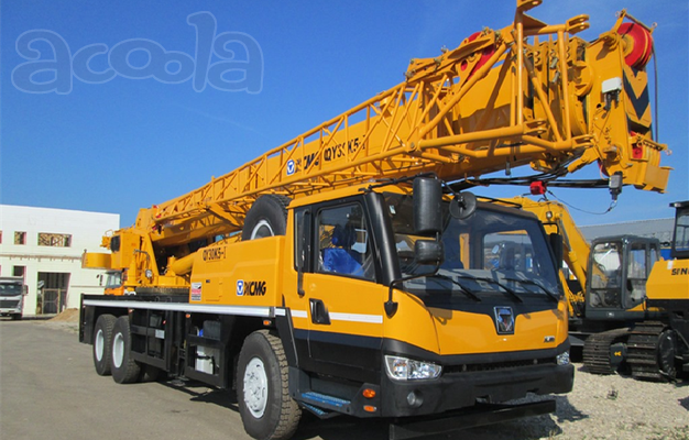 Автокран XCMG QY30KS