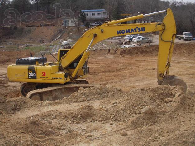 Гусеничный экскаватор Komatsu pc 300
