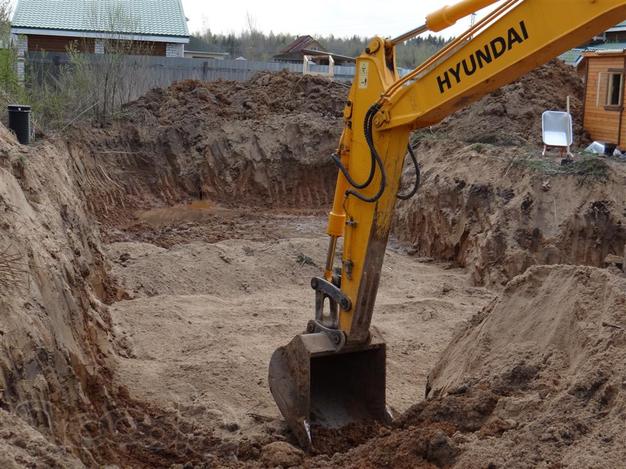 Свободный КОЛЁСНЫЙ экскаватор полноповоротный JCB160