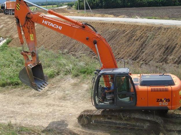Аренда Экскаватор Hitachi ZX240
