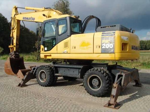 Аренда Экскаватор Komatsu pw200-7ED колёсный