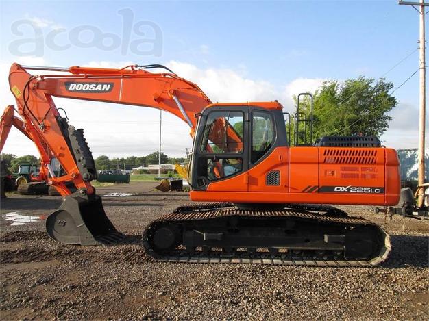 Аренда гусеничного экскаватора с гидромолотом DOOSAN DX255 LC