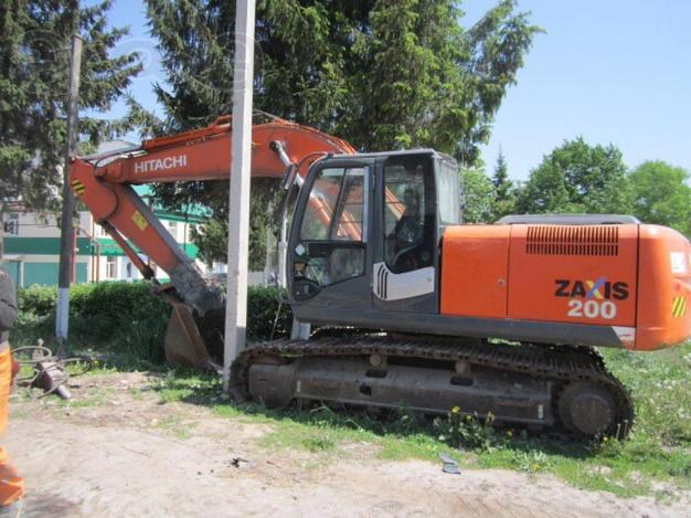 Аренда гусеничного экскаватора Hitachi zx200