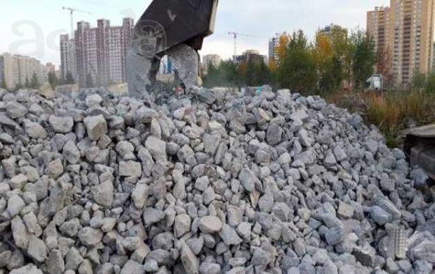 Приму бесплатно на каширке 8 км от мкад и Симферопольке в Подольске кирпич с деревяшками, скол, бетон большие куски, с арматурой. Приёмка в конце ФЕВРАЛЯ!
