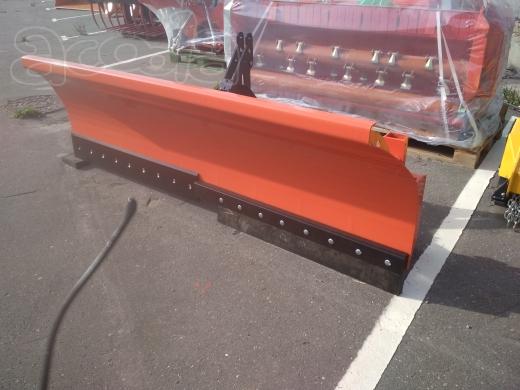 Коммунальный отвал STT 2800