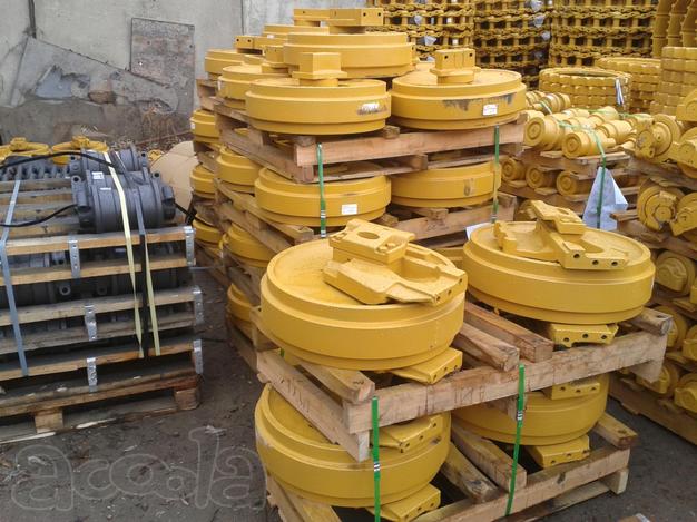 Продам направляющее колесо на Caterpillar D5N-XL