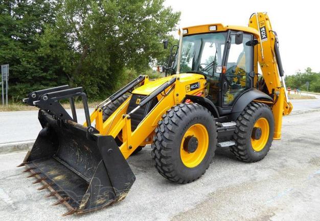 Экскаватор-погрузчик JCB 4cx в аренду