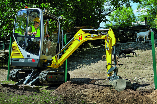 Аренда  гусеничного  МИНИ-Экскаватора Wacker Neuson ET16