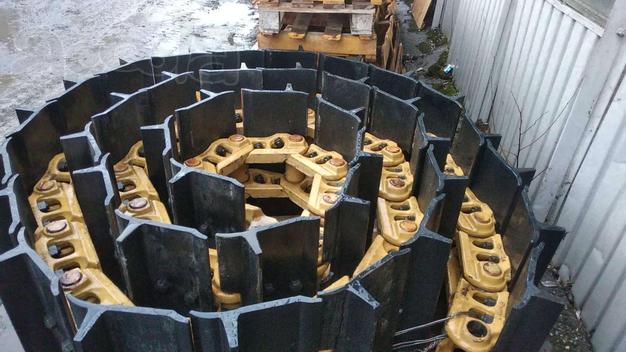 Гусеница ITM 39*560 Komatsu D85 Shantui SD22 SD23