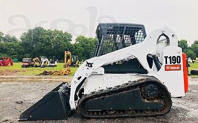 Услуги гусеничного мини погрузчика в Москве