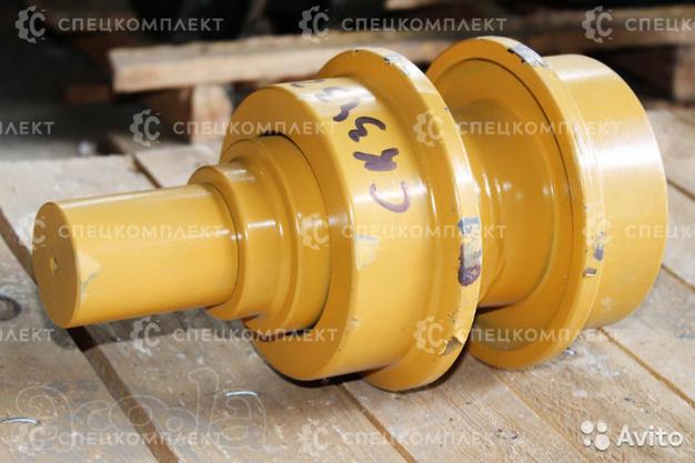 Каток поддерживающий R210LC-7