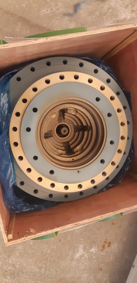 Бортовой редуктор без мотора Komatsu PC400-7
