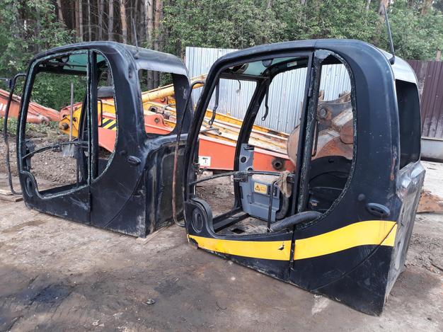 Кабина экскаваторов бу JCB JS220