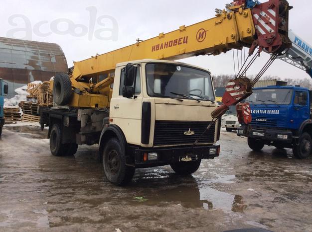 Автокран 16 тонн со стрелой 18 метров