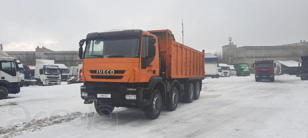 Грузовой самосвал Iveco Trakker