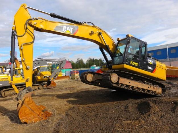 Аренда гусеничного экскаватора Caterpillar 320D2 L