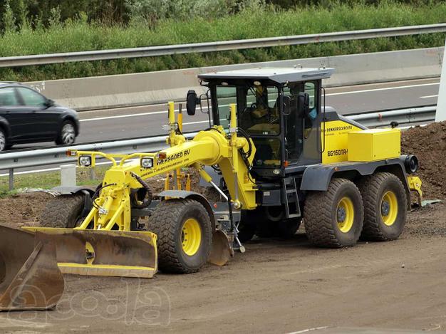 Аренда автогрейдера BOMAG BG 160 - 16 тонн