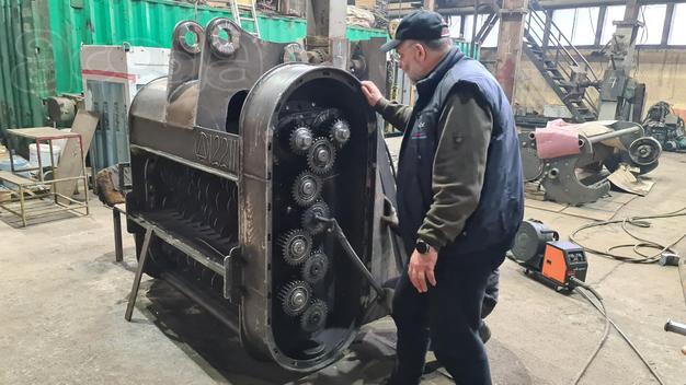Валковый просеивающий ковш